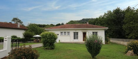 La maison GERIZA àUHART-CIZE