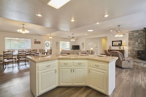 Fully-equipped open kitchen