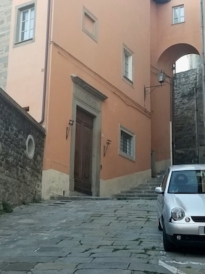 Streetscape at Entance