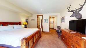 Bedroom 2 - King bed