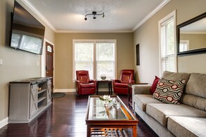 Living Room | King Sleeper Sofa | Main Floor | Smart TV