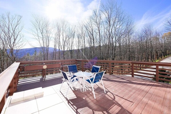 Four Season Deck