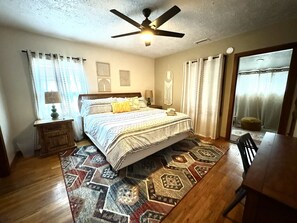 Sweet Dreams. King Bedroom, Adjoining Sitting Room