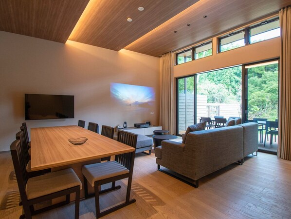 [A09,10 (Living Dining)] Simple and high-quality space in harmony with nature