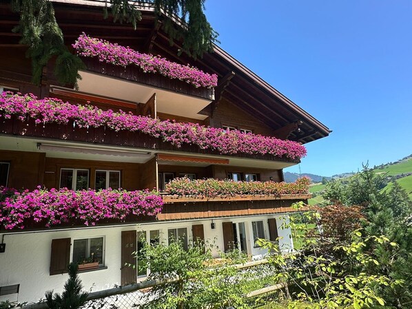  Chalet in Bloom