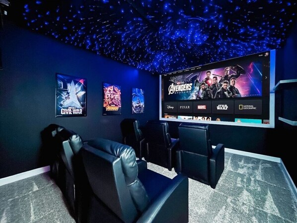 Communal lounge / TV room