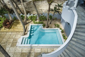 The Pool (1)
