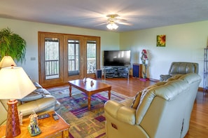 Living Room | Central A/C & Heating | Free WiFi | Single-Story Apartment