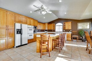 Kitchen | Coffee Maker | Dishwasher | Cooking Utensils | Toaster