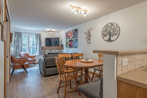 Living & Dining Room 