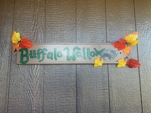 Buffalo Wallow Cabin at The Lazy Buffalo, Cache Oklahoma, near the mountains