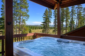 Private bubbling hot tub