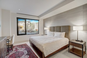 Primary Bedroom / King Bed