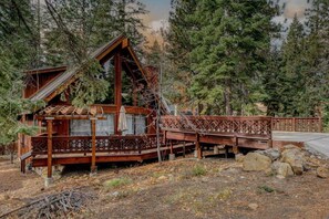Nestled in a tranquil forest, this family-friendly haven is your gateway to all Lake Tahoe has to offer.