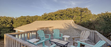 Kitty Hawk Vacation Rental | 3BR | 2BA | Stairs Required | 1,196 Sq Ft