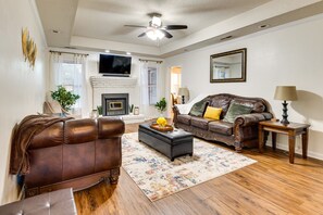 Living Room | Central Air Conditioning