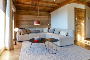 Lounge area