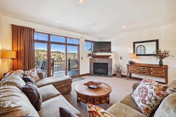 Living Room - Highland Greens 56 - Breckenridge Vacation Rental