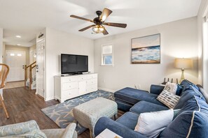 CLP113: Aqua Adventure | Mid Level Living Area