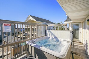 ,Hot Tub,