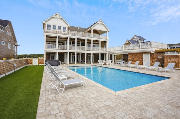 ,Back Elevation,