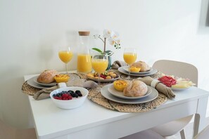 Breakfast meal
