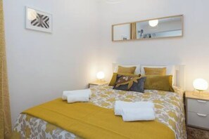In the second bedroom, you will find a double bed to have sweet dreams.