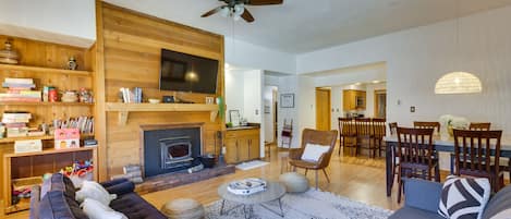 Angle Fire Vacation Rental | 2BR | 1BA | 1,080 Sq Ft | Stairs to Enter