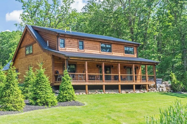 Brand new dog friendly, lake access home with dock slip.