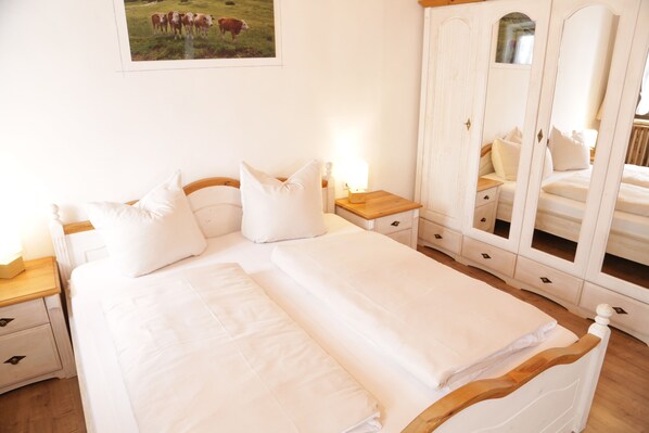 Ferienwohnung 1, 48qm-Elternschlafzimmer