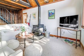 Living Area | Flat-Screen TV | Wood-Burning Stove