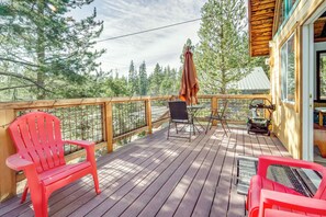 Cabin Exterior | Furnished Deck | Dining Area