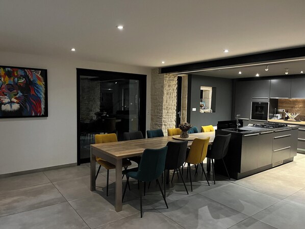 Dining room