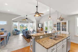 SN218: Sand Castle Cottage | Top Level Overview