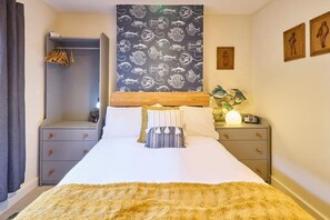 Ethelbert Cottage, Broadstairs - Host & Stay