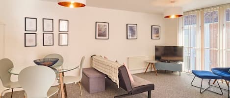 King's Corner, Canterbury - Host & Stay