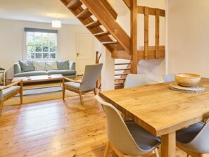 Corner Cottage, Canterbury - Host & Stay