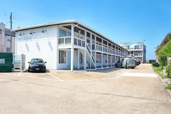 Dune Cottage Beach Suite, 2 mins to beach, Laundry