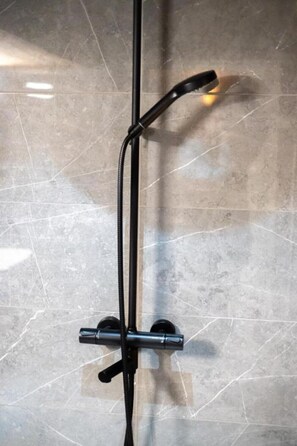 Hand-held showerhead