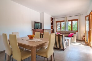 Villa in Alcudia with pool close to the beach