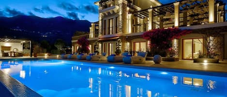 Marvelous Crete Villa | 5 Bedrooms | Villa Marvel | Private Pool & Jacuzzi | Elounda