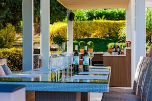 Bar (in der Unterkunft)