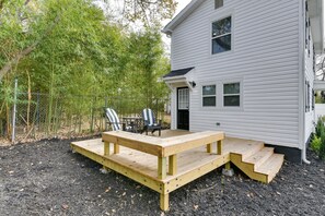 Private Deck | Outdoor Seating