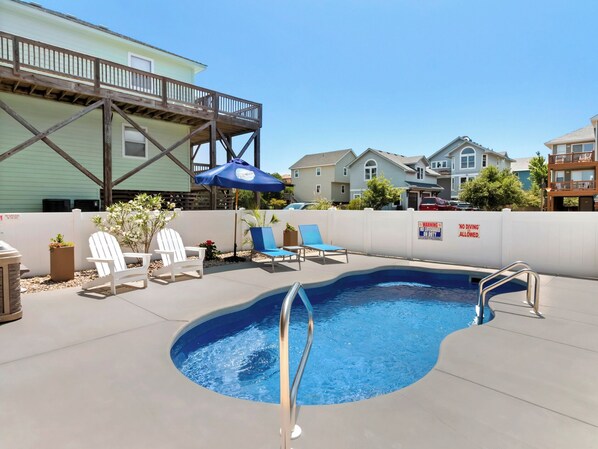 Private pool