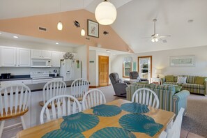 Eat together in the Dining Area with seating for 6 or at the Counter Bar.