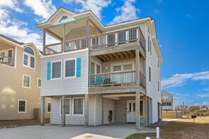 Front Exterior of Beach Break!