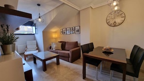 Living room,Dining area