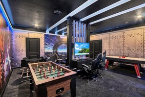 Spielezimmer