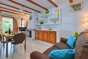 Living-dining room