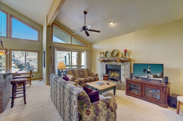 Living Area with Queen-Sized Sleeper Sofa